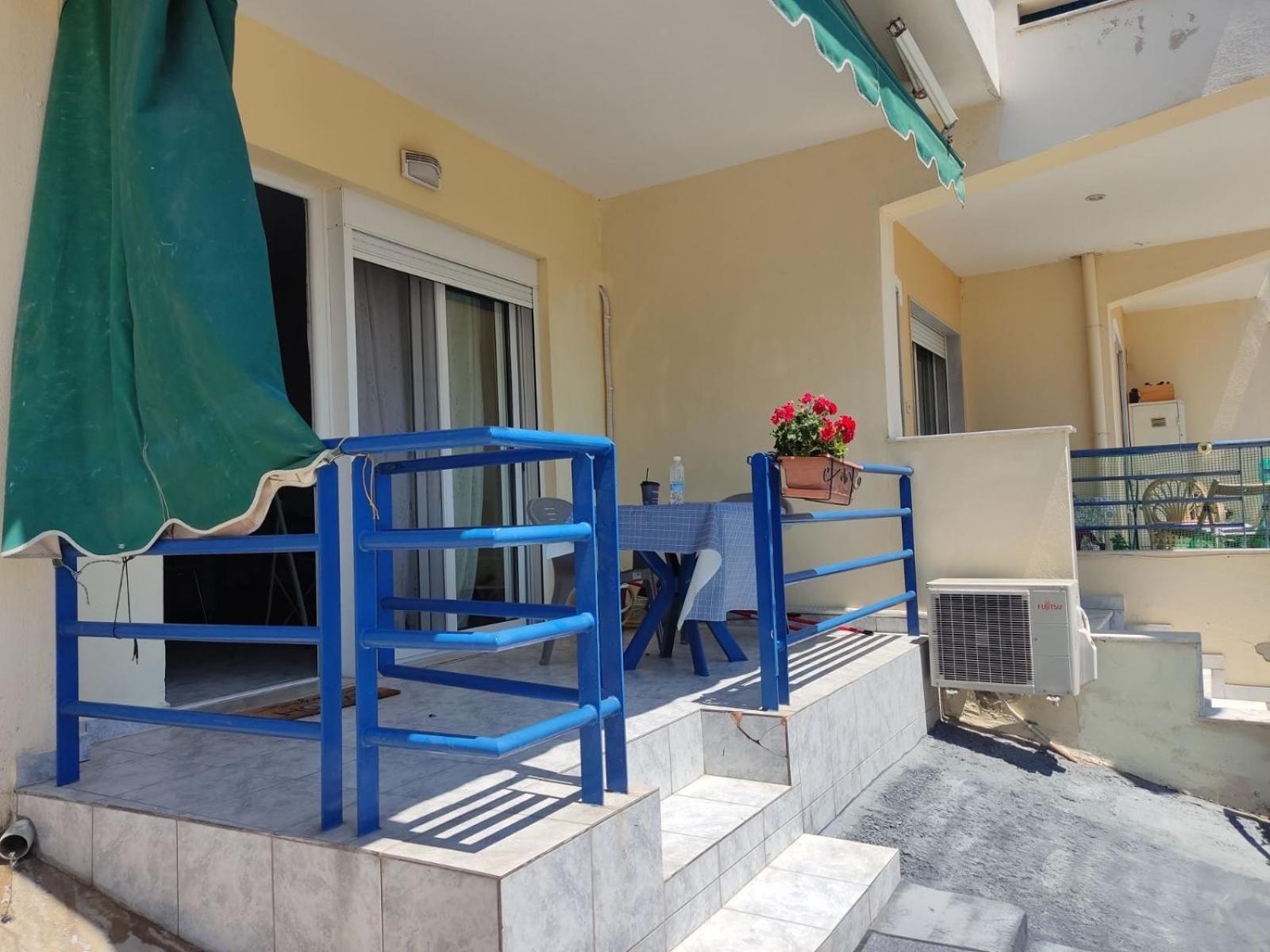 Small Beauty Studio Kavala Exterior photo