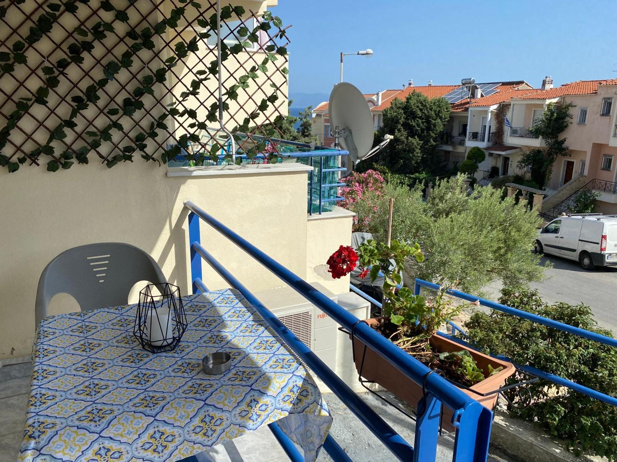 Small Beauty Studio Kavala Exterior photo